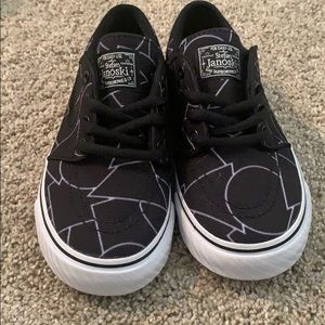 stefan janoski nike boys sneakers
